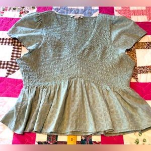 American Eagle shorty shirt.